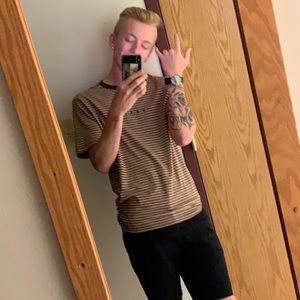 Meet your Posher, Cole